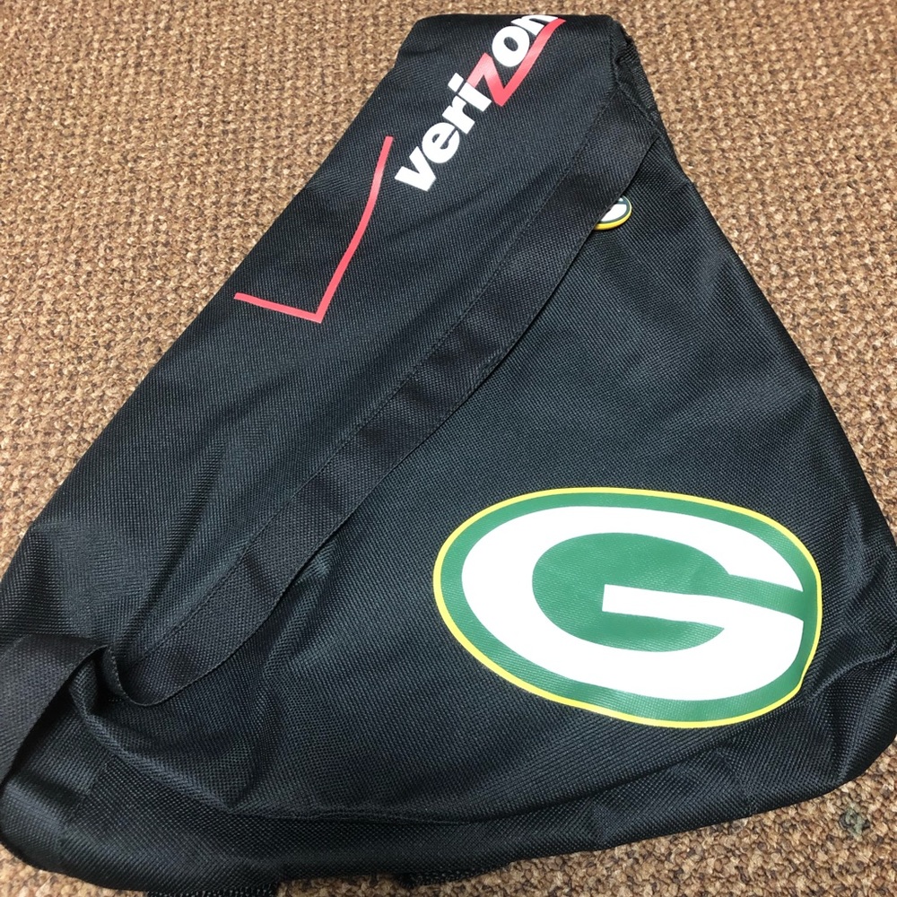 Green Bay Packers x Verizon Collab Shoulder Bag